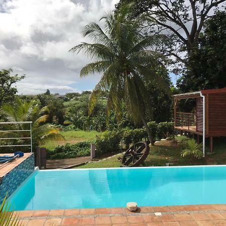 Charmant Bungalow Au Coeur De L'Ile Baie-Mahault Ngoại thất bức ảnh
